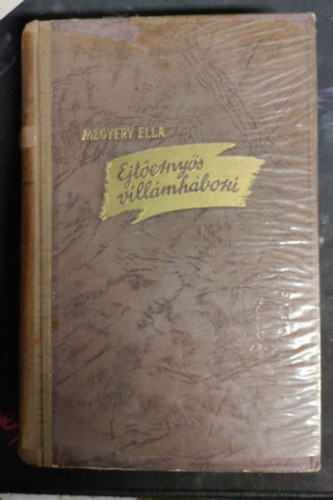 Megyery Ella - Ejtőernyős villámháború