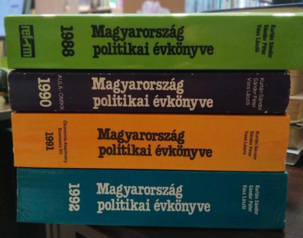 Kurt�n-S�ndor-Vass  (szerk.) - 4 db Magyarorsz�g politikai �vk�nyve 1988+1990+1991+1992 �vsz�mok