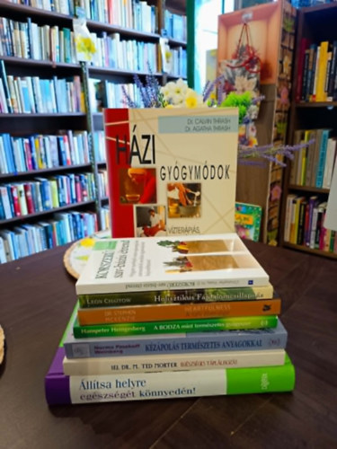 Dr. Harrar, Sar�-Gordon, Debra, M. Ted dr. Morter, Norma P.Weinberg, Hanspeter Hemgesberg, Dr. Mckenzie, Stephen, Leon Chaitow, Christopher Vasey Calvin&Agatha Thrash - Eg�szs�ges �letm�d k�nyvcsomag 8 darabos K�NYVMENT� AJ�NLAT: H�zi gy�gym�dok, �ll�tsa helyre eg�szs�g�t k�nnyed�n!, Eg�szs�ges t�pl�lkoz�s, K�z�pol�s term�szetes anyagokkal, A bodza mint term�szetes gy�gyszer, A sz�v �b