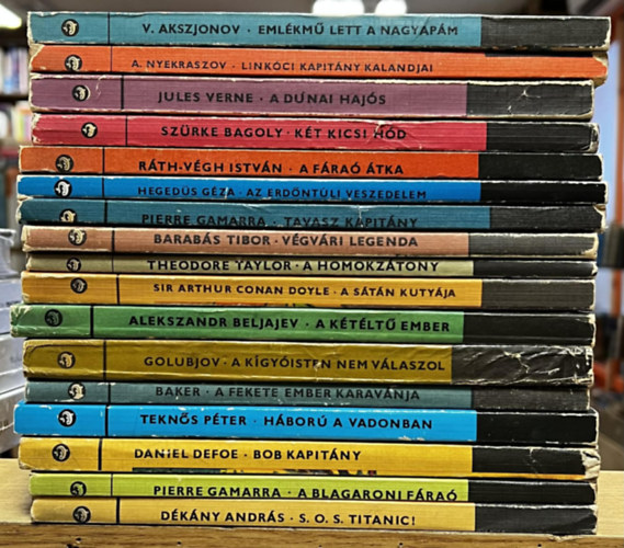D�k�ny Andr�s, Pierre Gamarra, Daniel Defoe, Tekn�s P�ter, Betty Baker, Gleb Golubjov, Alekszandr Beljajev, Arthur Conan Doyle, Theodore Taylor, Barab�s Tibor, Heged�s G�za, R�th-V�gh Istv� - ---