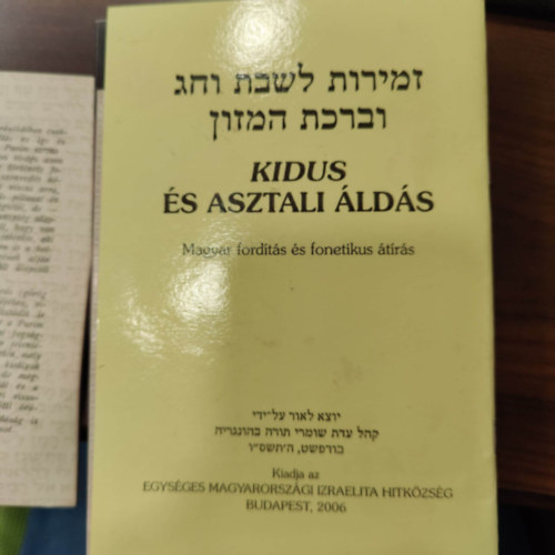 Kidus �s asztali �ld�s