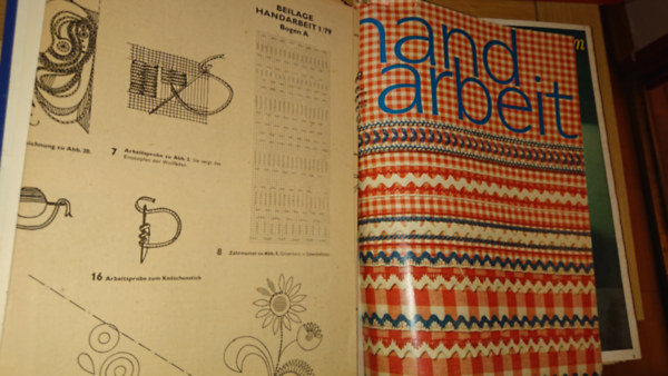A német Handarbeit magazin 1979-81-es teljes évfolyamai két egybekötve minden melléklettel