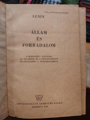 V.I. Lenin - �llam �s forradalom