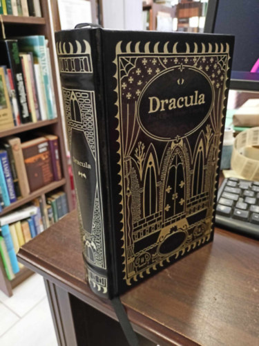 Bram Stoker - Dracula and Other Horror Classics