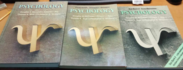 Edward J. Roy, Thomas K. Srull, Christopher D. Wickens Douglas A. Bernstein - Psychology + Psychology Study Guide + Psychology Test Bank II (3 ktet)