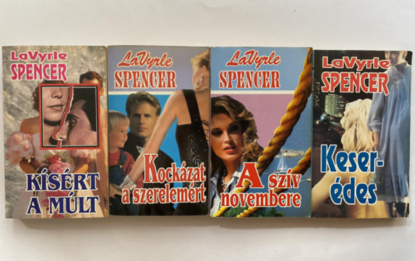 LaVyrle Spencer - 4 DB LAVYRLE SPENCER KÖTET: 1. A SZÍV NOVEMBERE 2. KESERÉDES 3. KÍSÉRT A MÚLT 4. KOCKÁZAT A SZERELEMÉRT