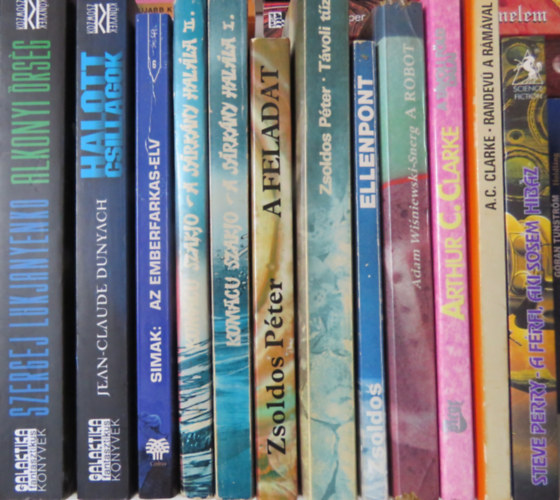 Arthur C. Clarke, Zsoldos Pter, Steve Perry, Adam Wisniewski-Snerg, Komacu Szakjo, Clifford D. Simak, Jean-Claude Dunyach Szergej Lukjanyenko - 11 db sci-fi (12 ktet): Alkonyi rsg; Randev a Rmval; A tvoli Fld dalai; A robot; Ellenpont; Tvoli tz; A feladat; A srkny halla I-II.; Az emberfarkas-elv; Halott csillagok; A frfi, aki sosem hibz
