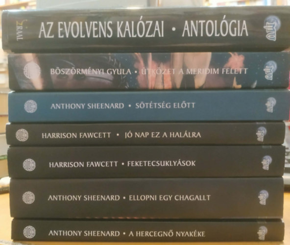 Harrison Fawcett, Böszörményi Gyula Anthony Sheenard - 7 db Mysterious Universe: A hercegnő nyakéke; Az Evolvens kalózai; Ellopni egy Chagalt; Feketecsuklyások; Jó nap ez a halálra; Sötétség előtt; Ütközet a Meridim felett