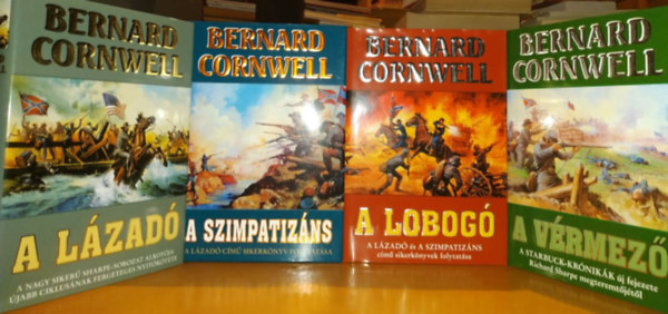 Bernard Cornwell - Starbuck krónikák 1-4.: A lázadó + A szimpatizáns + A lobogó + A vérmező (4 db)