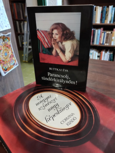 Ruttkai �va Cenner Mih�ly - Magyar sz�nh�z k�nyvcsomag 2 darabos: A magyar sz�n�szet nagy k�pesk�nyve,  Parancsolj, t�nd�rkir�lyn�m!