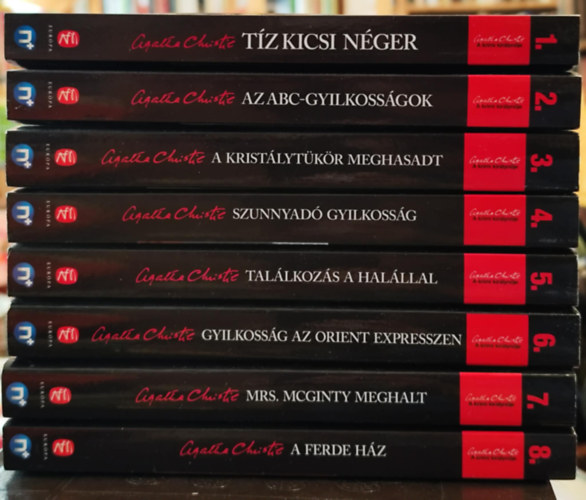 Agatha Christie - A ponyva kir�lyai: Agatha Christie - A krimi kir�lyn�je sorozat 1-8.
