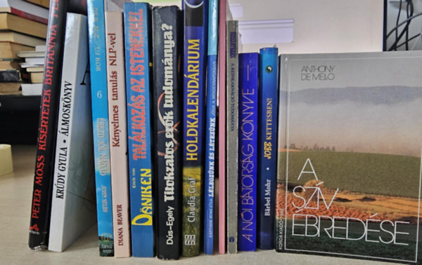 Krdy Gyula, John Selby, Diana Beaver, Erich Von Daniken, Ds Magdolna-Egely Gyrgy, Claudia Graf, Krtyikn Benke Etka, Sue Patton Thoele, Barbel Mohr, Anthony De Mello, Sri Sathya S Peter Moss - 13db-os ezoterikus KNYVMENT AJNLAT: Ksrtetek Britannia felett, lmosknyv, rezd jl magad, Knyelmes tanuls NLP-vel, Tallkozs az Istenekkel, Titokzatos erk tudomnya?, Holdkalendrium, Llegznk s lteznk, A ktsge