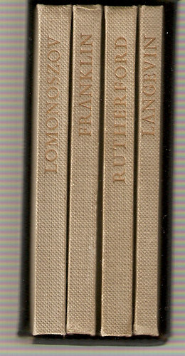 P. L. Kapica   (Szerz�) Luk�cs Katalin  (Ford�t�) Lomonoszov  (R�la sz�l) Franklin  (R�la sz�l) Rutherford  (R�la sz�l) Langevin  (R�la sz�l) - A tudom�ny olt�r�n I-IV. (Lomonoszov, Franklin, Rutherford, Langevin)