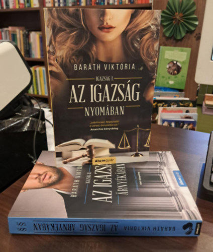 Baráth Viktória - Igazság sorozat I-II.: Az igazság nyomában+Az igazság árnyékában