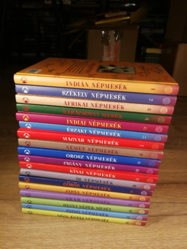 Kossuth Kiad - Npek mesi sorozat, 1-18.