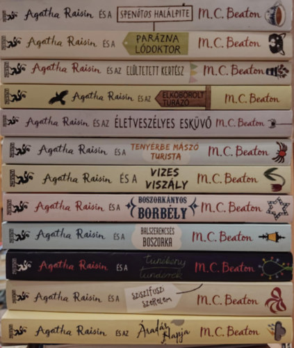 M. C. Beaton - 12 db Agatha Raisin ktet - 1-12. rsz