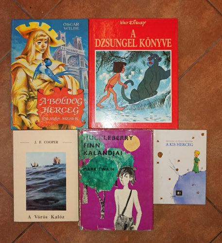 Cooper, Mark Twain, Oscar Wilde, Walt Disney Antoine de Saint-Exup�ry - 5 klasszikus gyerekk�nyv: A kis herceg, A v�r�s kal�z, Huckleberry Finn, A boldog herceg, A dzsungel k�nyve