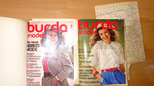 A nmet Burda magazin 1981-es teljes vfolyama kt ktetbe ktve minden szabsmintval s mellklettel
