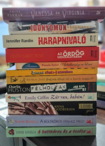 Anna Godbersen, Emily Giffin Sophie Kinsella - 12 db-os KÖNYVMENTŐ AJÁNLAT: A boltkóros és a tesója+A boltkóros férjhez megy+Luxe girl+Zűr van, babám+Félholtak+Hogyan éltem túl a Karib-tengert?+Chat:) szerelem+Ártatlanságom bűnei+Az ördög szolgálatában+Harapnivaló+Időnyomok+