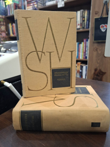 William Shakespeare - 2 db Shakespeare k�tet: Sz�nm�vek, Versek