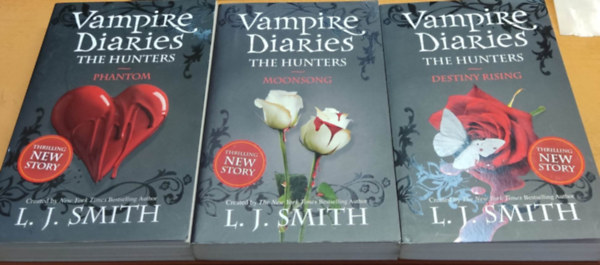 L. J. Smith - 3 db Vampire Diaries: Phantom (8.) + Moonsong (9.) + Destiny Rising (10.)